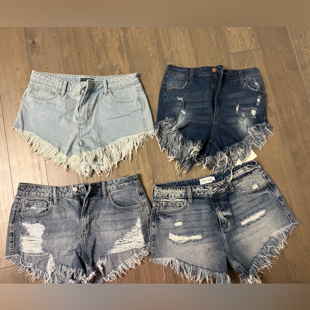 4 PAIRS FASHION NOVA Frayed Denim Shorts Set NWT SIZE L